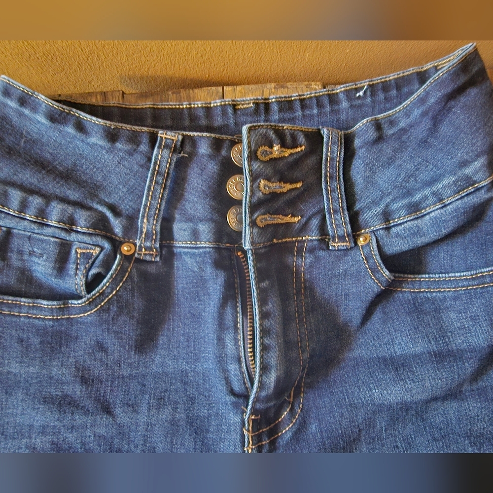 SECRETS with Love Stylish High-Rise Denim Jeans